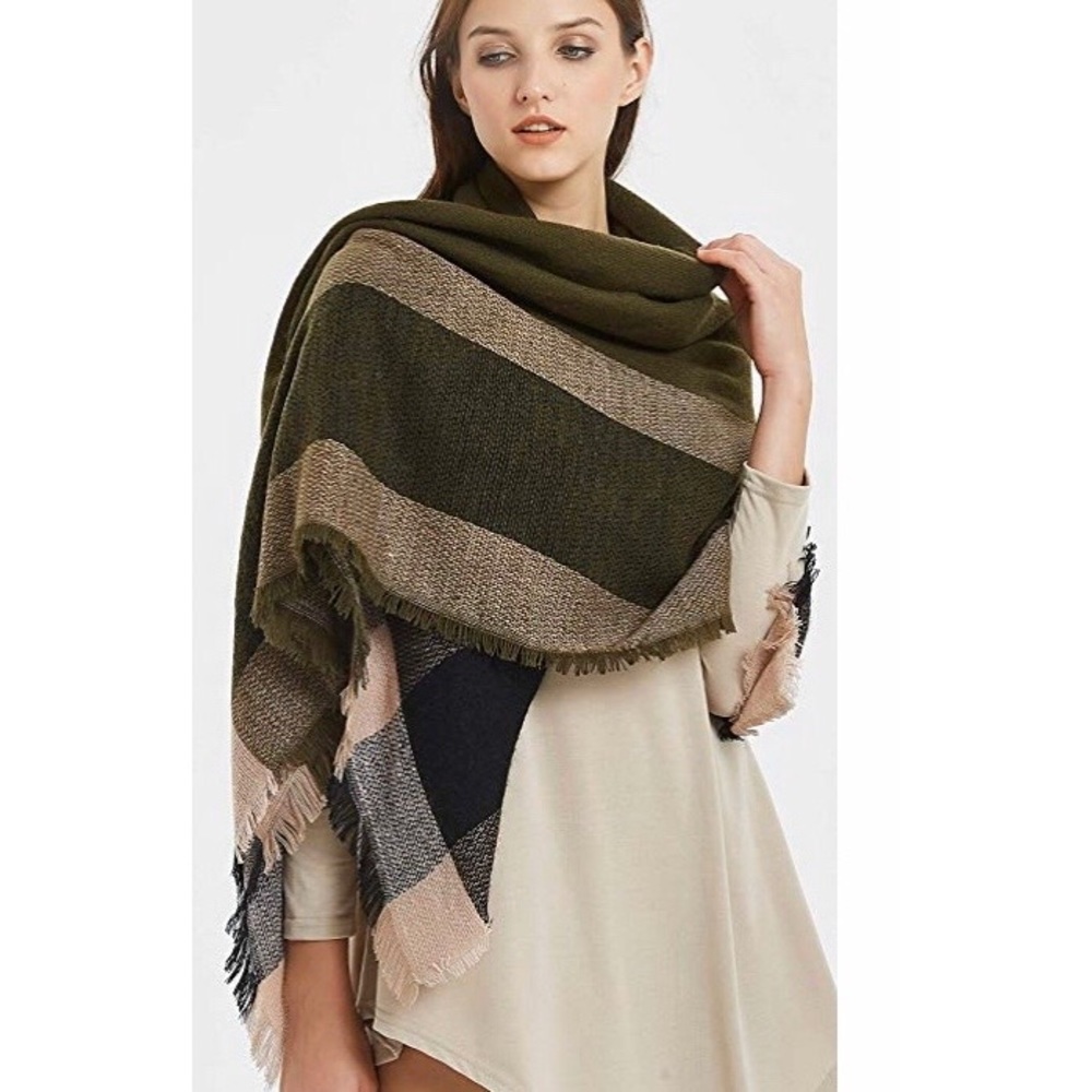 Oversized Plaid Blanket Scarf - Picture 5 of 6